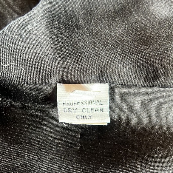 Gorgeous Oscar de la Renta Pink Label Top. Size 8 - Picture 8 of 8